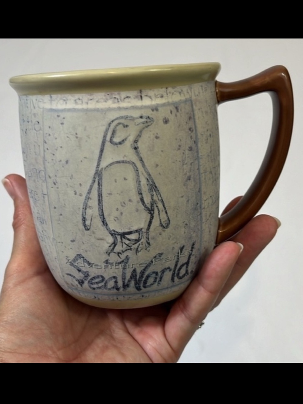 Sea World Penguin Mug 12oz
